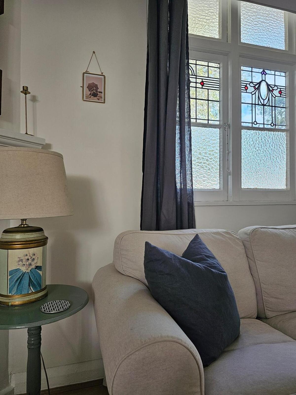Country Style In The - Close To Airport
